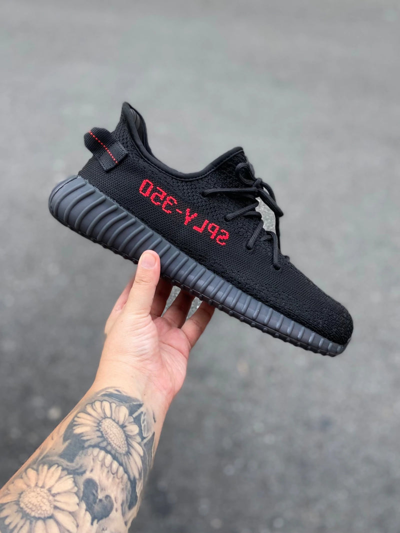 Tênis Adidas Yeezy Boost 350 V2 Black Red (Bred)