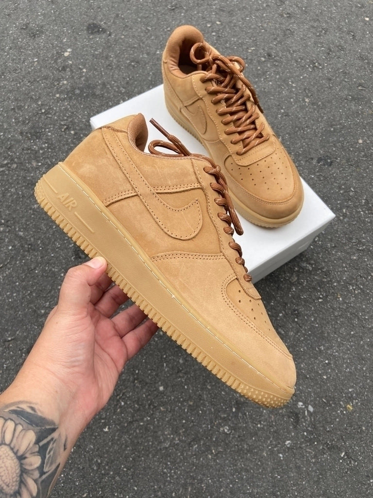 Tênis Nike Air Force 1 '07