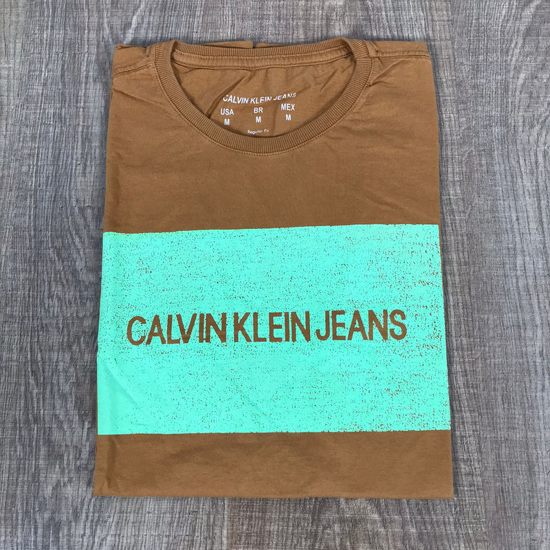 Camiseta Calvin Klein Caramelo