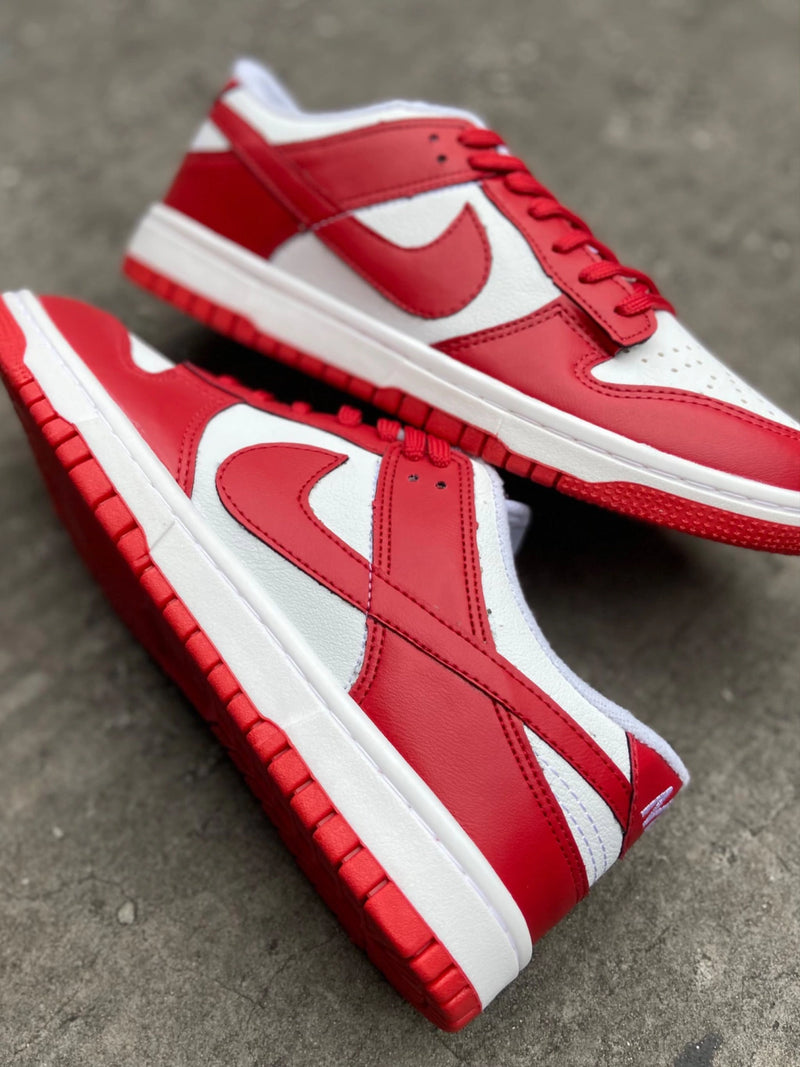 Tênis SB Dunk Low SP "University Red"