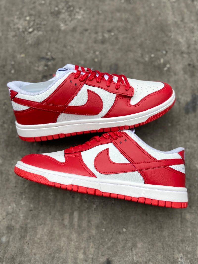 Tênis SB Dunk Low SP "University Red"