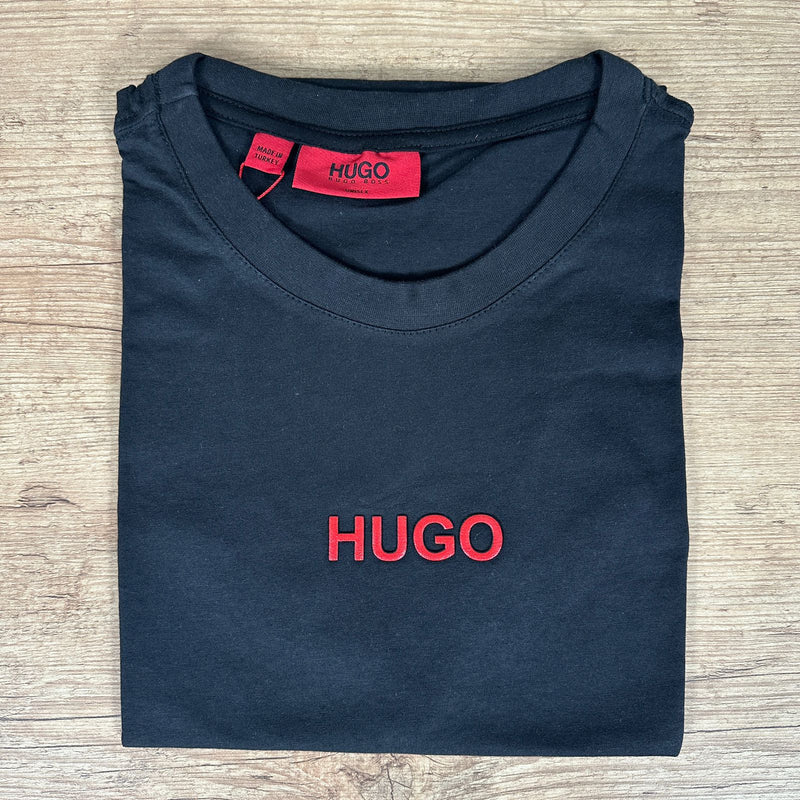 Camiseta Hugo - Preta