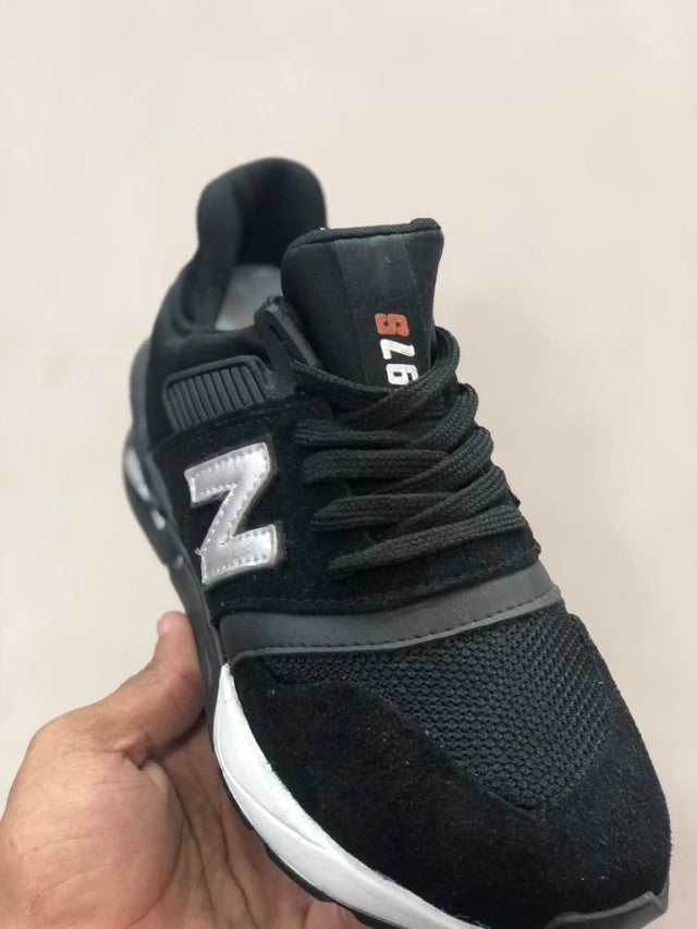 Tênis New Balance 997