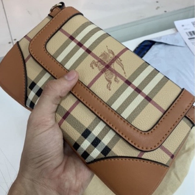 Bolsa Burberry Baguette Xadrez