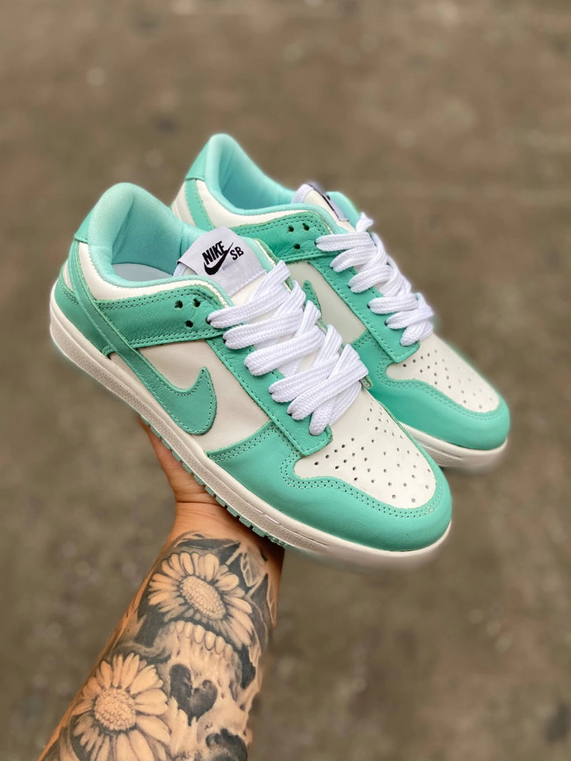 Tênis SB Dunk Low "Green Glow"