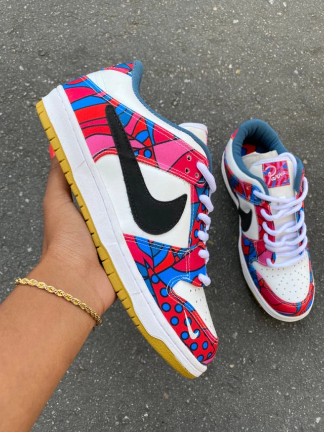 Tênis Nike Dunk Low SB Parra