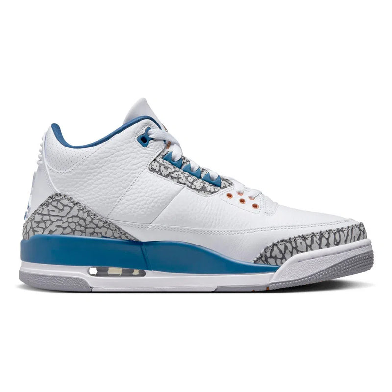 Tênis Air Jordan 3 Retro