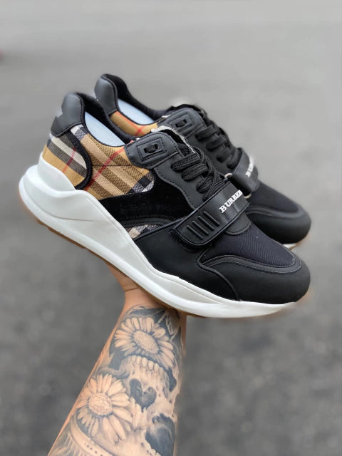 Tênis Burberry xadrez vintage Low