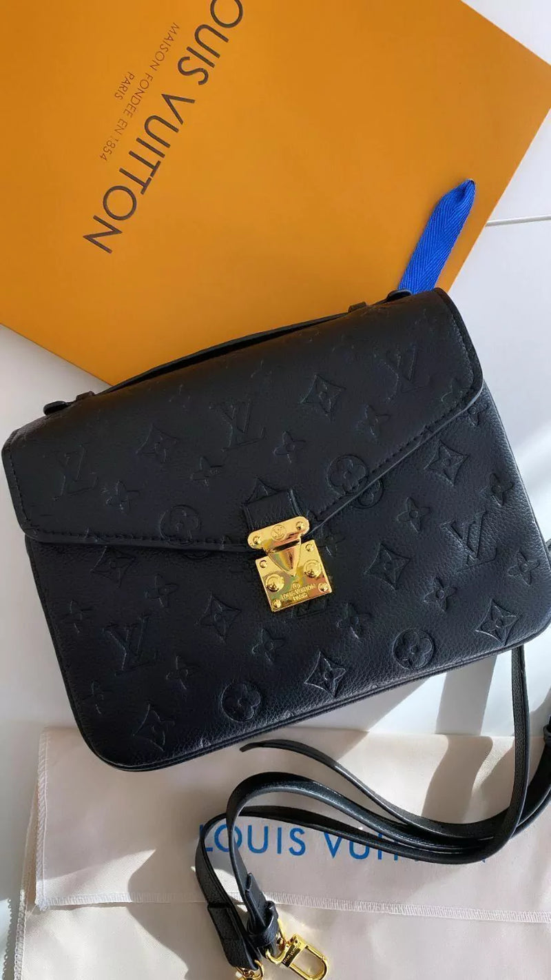 LV Pochette Métis Preta Noir