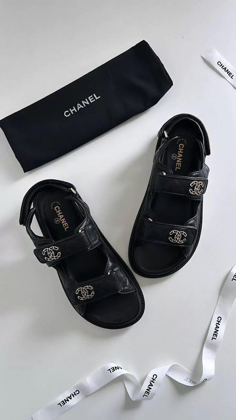 Sandália Chanel Grained Calfskin Velcro Dad