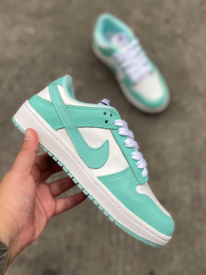 Tênis SB Dunk Low "Green Glow"