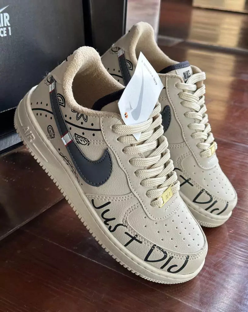 Tênis Nike Air Force 1 Low Just do It