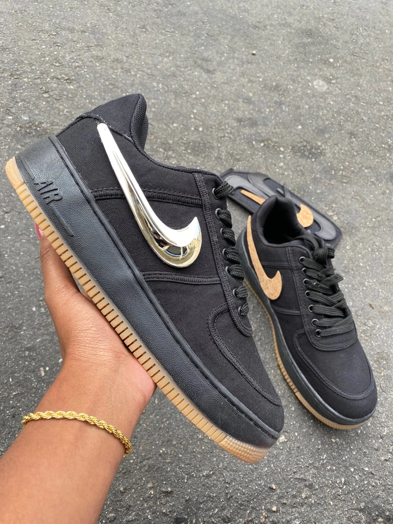 Tênis Air Force One Sail x Travis Scott (Troca Swoosh)