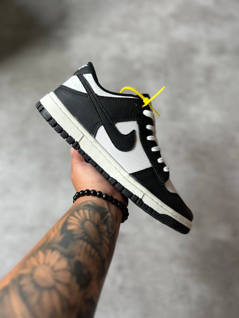 Tênis Nike Dunk Low Panda