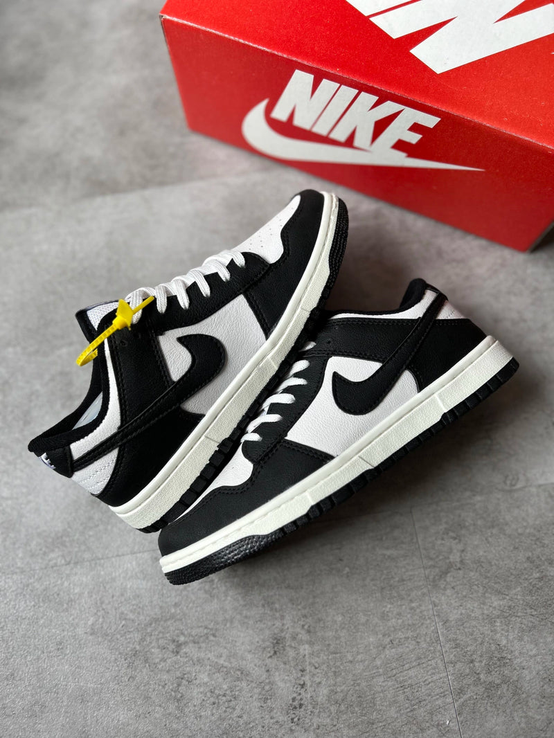 Tênis Nike Dunk Low Panda