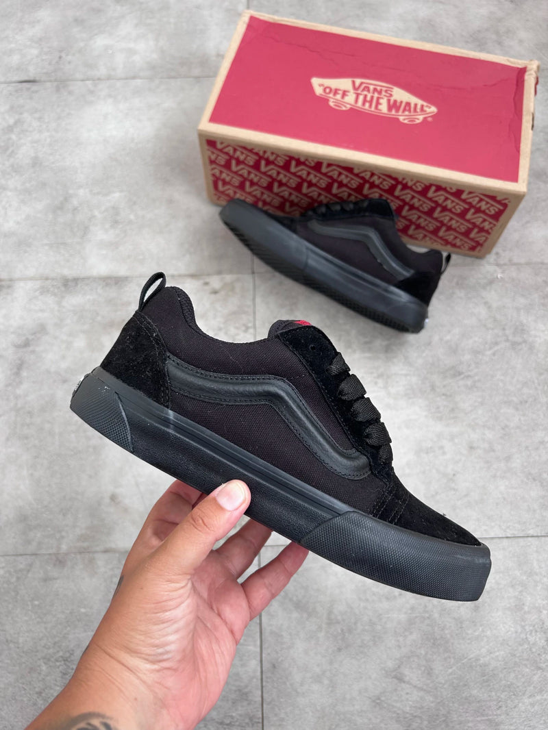 Tênis Vans Knu Skool Feminino