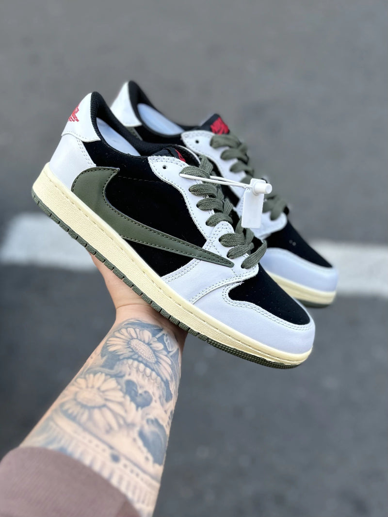 Tênis Air Jordan 1 Low Travis Scott