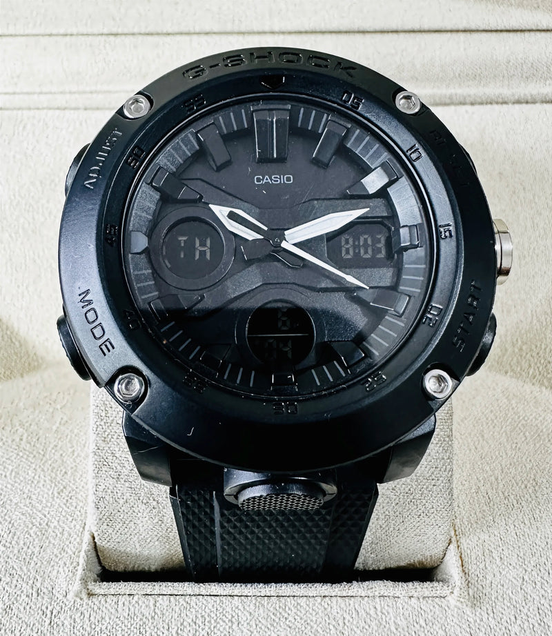 Relógio Casio G-SHOCK GA-2000-1A2