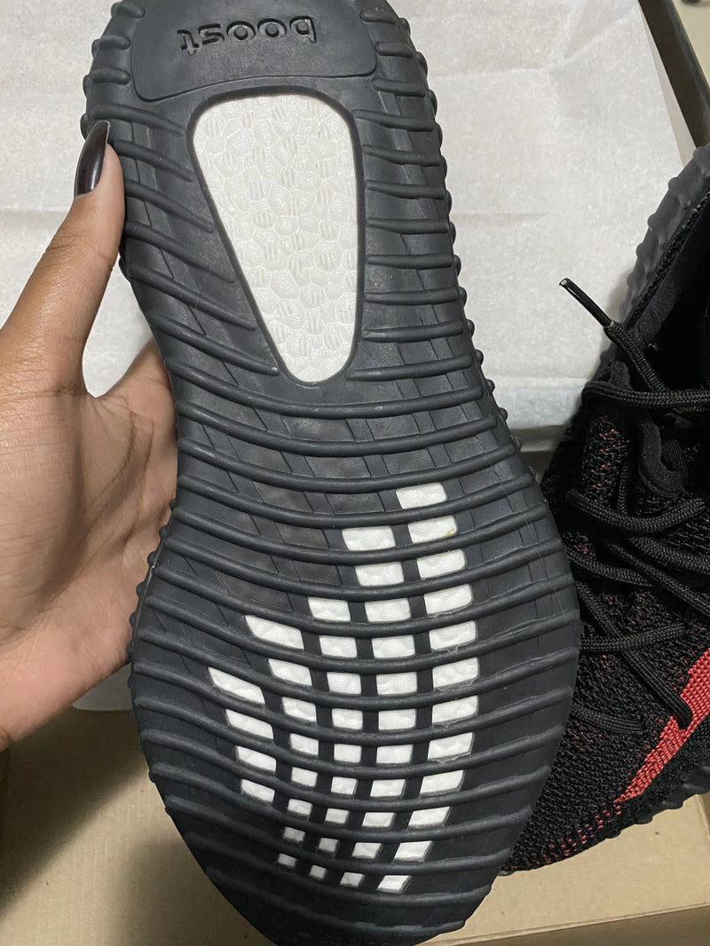 Tênis Adidas Yeezy Boost 350 V2 Core Black Red