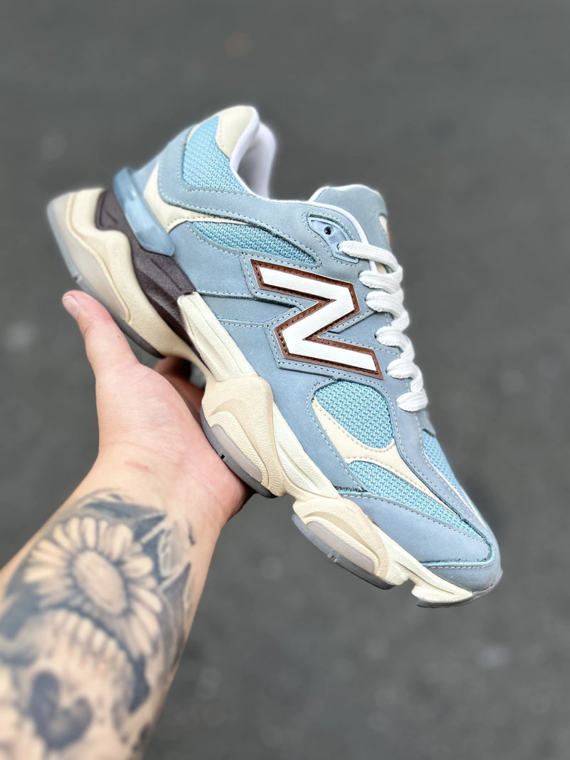 Tênis New Balance 9060