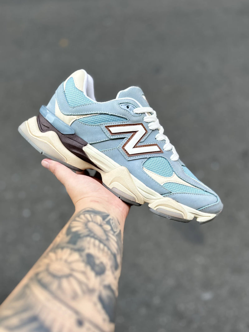 Tênis New Balance 9060