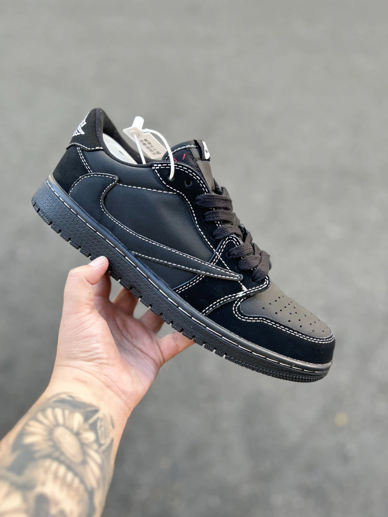 Tênis Air Jordan 1 Low Travis Scott