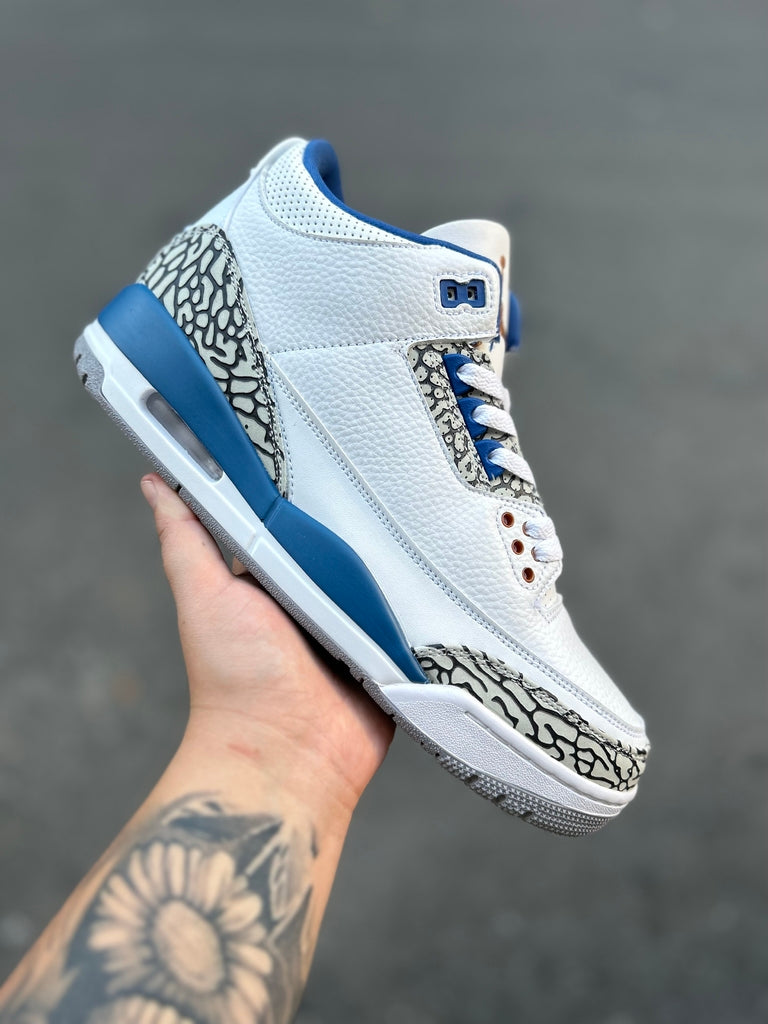 Tênis Air Jordan 3 Retro