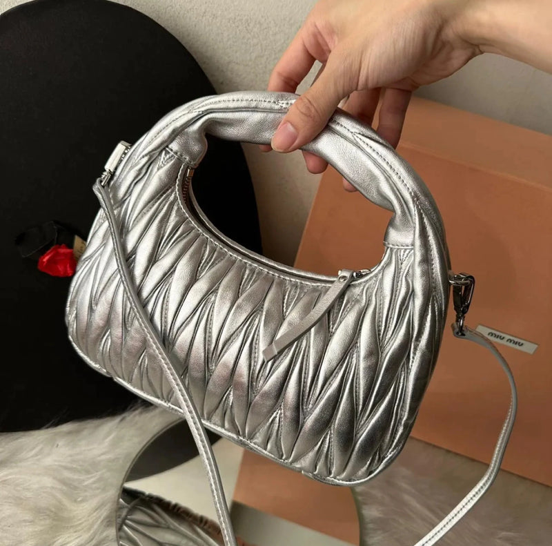 Bolsa Hobo Miu Wander Metalassê