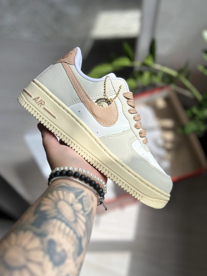 Tênis Nike Air Force 1 Se Sisterhood