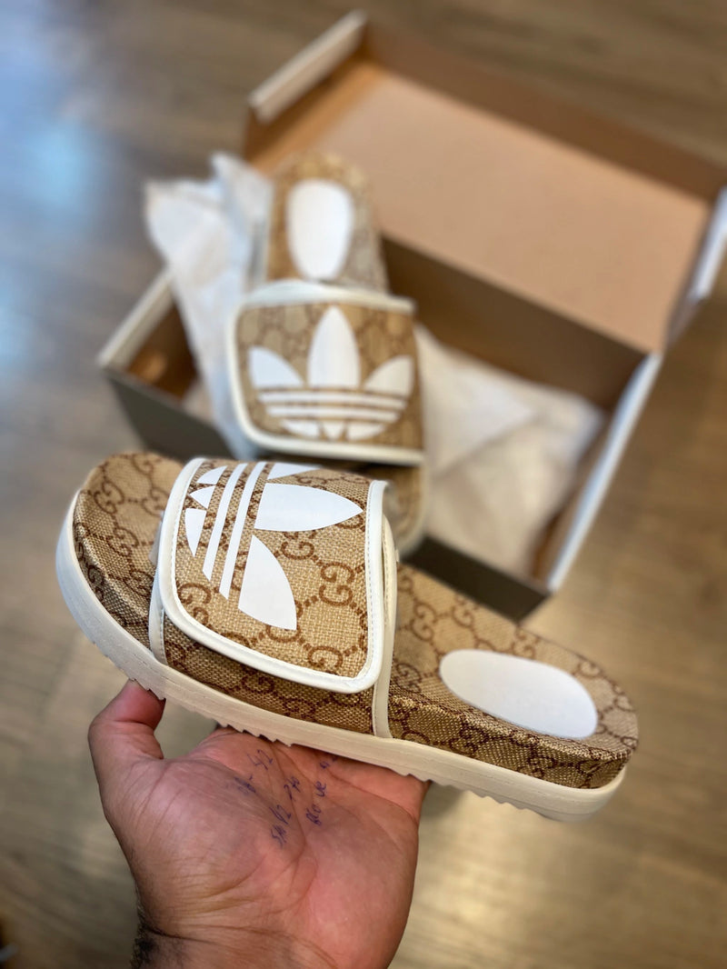 Sandália GG x Adidas