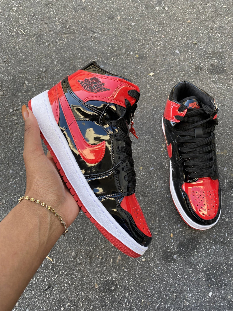 Tênis Air Jordan 1 Retro High OG Patent Bred