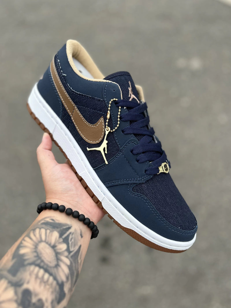 Tênis Air Jordan 1 Low SE Denim