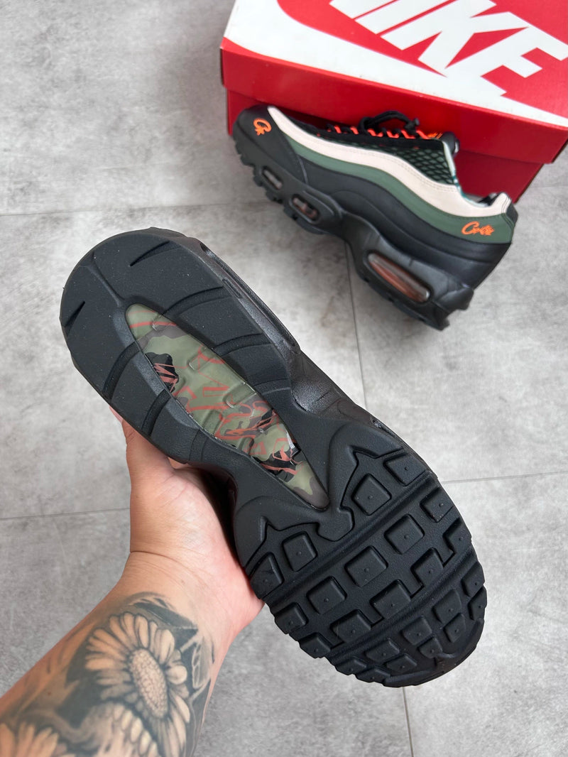 Tênis Corteiz X Nike Air Max 95 Rules The World