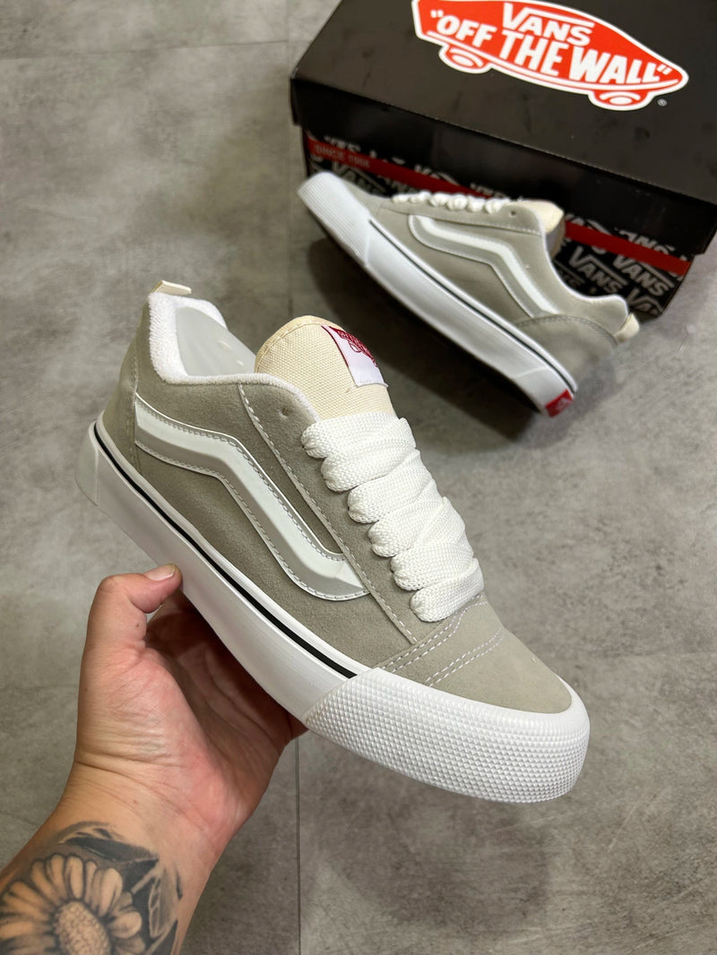 Tênis Vans Knu Skool Feminino