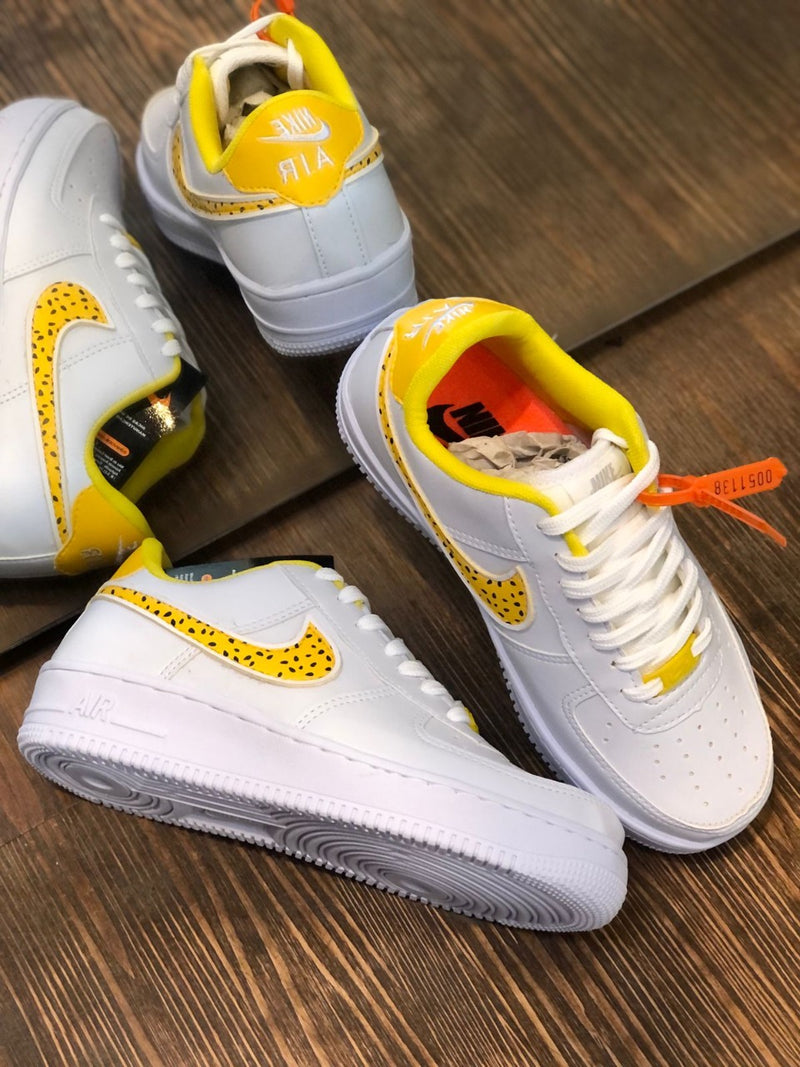 Tênis Nike Air Force 1 Tropical