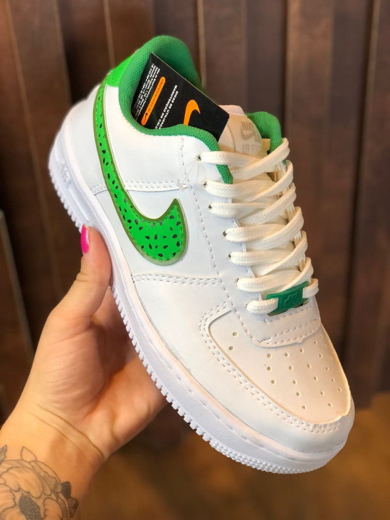 Tênis Nike Air Force 1 Tropical