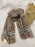 Echarpe de Seda Burberry BB108