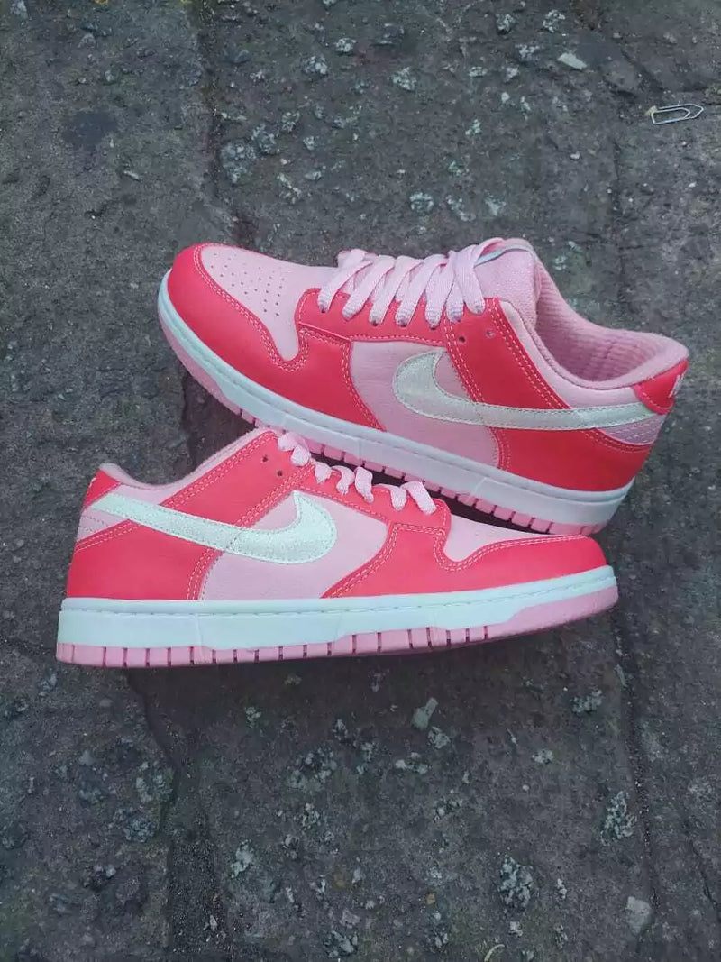 Tênis Nike Dunk Low Barbie