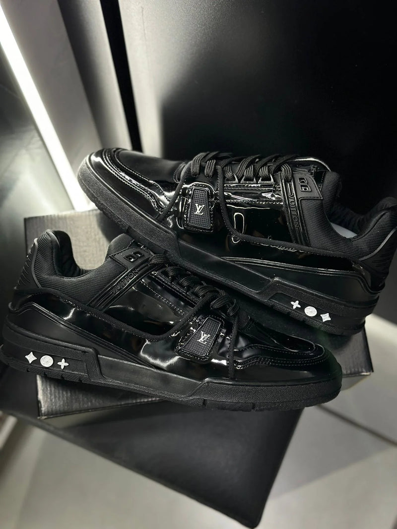 Ténis Louis Vuitton Trainer Black Vinil