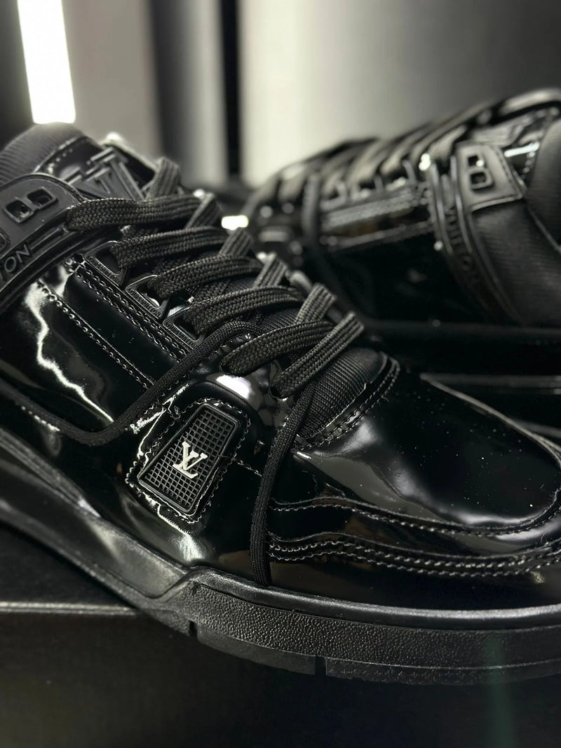 Ténis Louis Vuitton Trainer Black Vinil