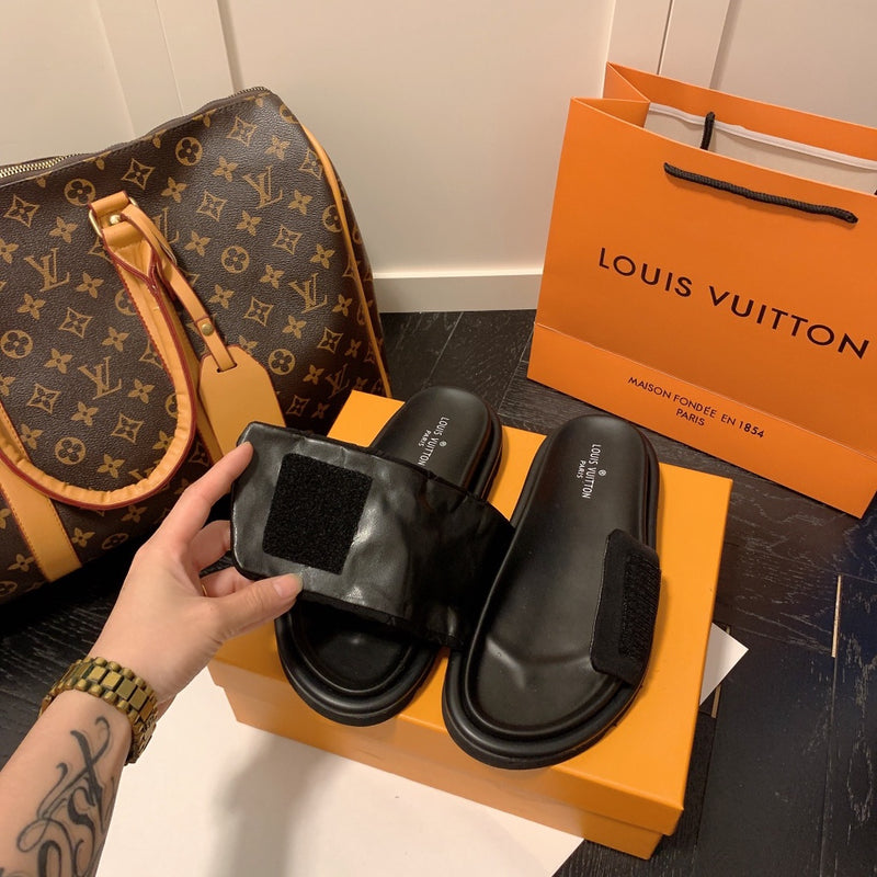 Chinelo Louis Vuitton Pool Pillow