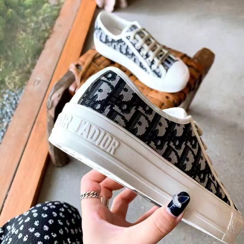 Tênis WALK'N' Monogram Sneaker