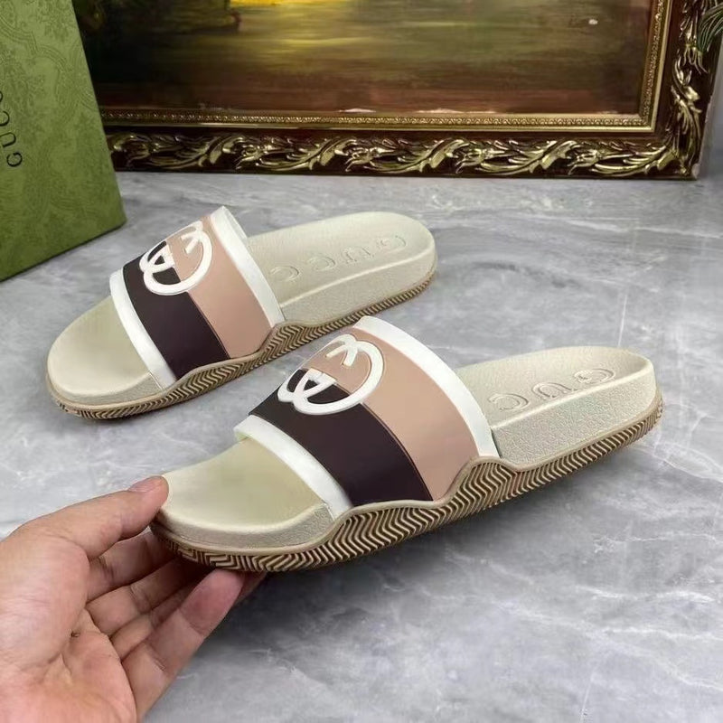 Gucci G-Slide Interlocking