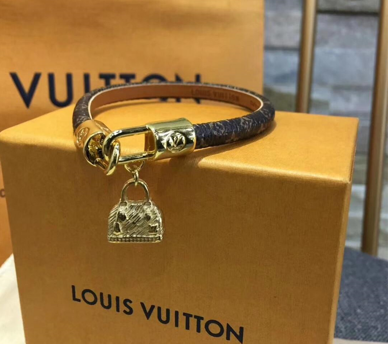 Bracelete Louis Vuitton com Charm